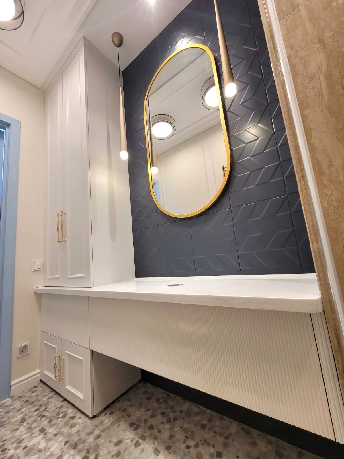 Мебель в ванную «Лаконичное сочетание»